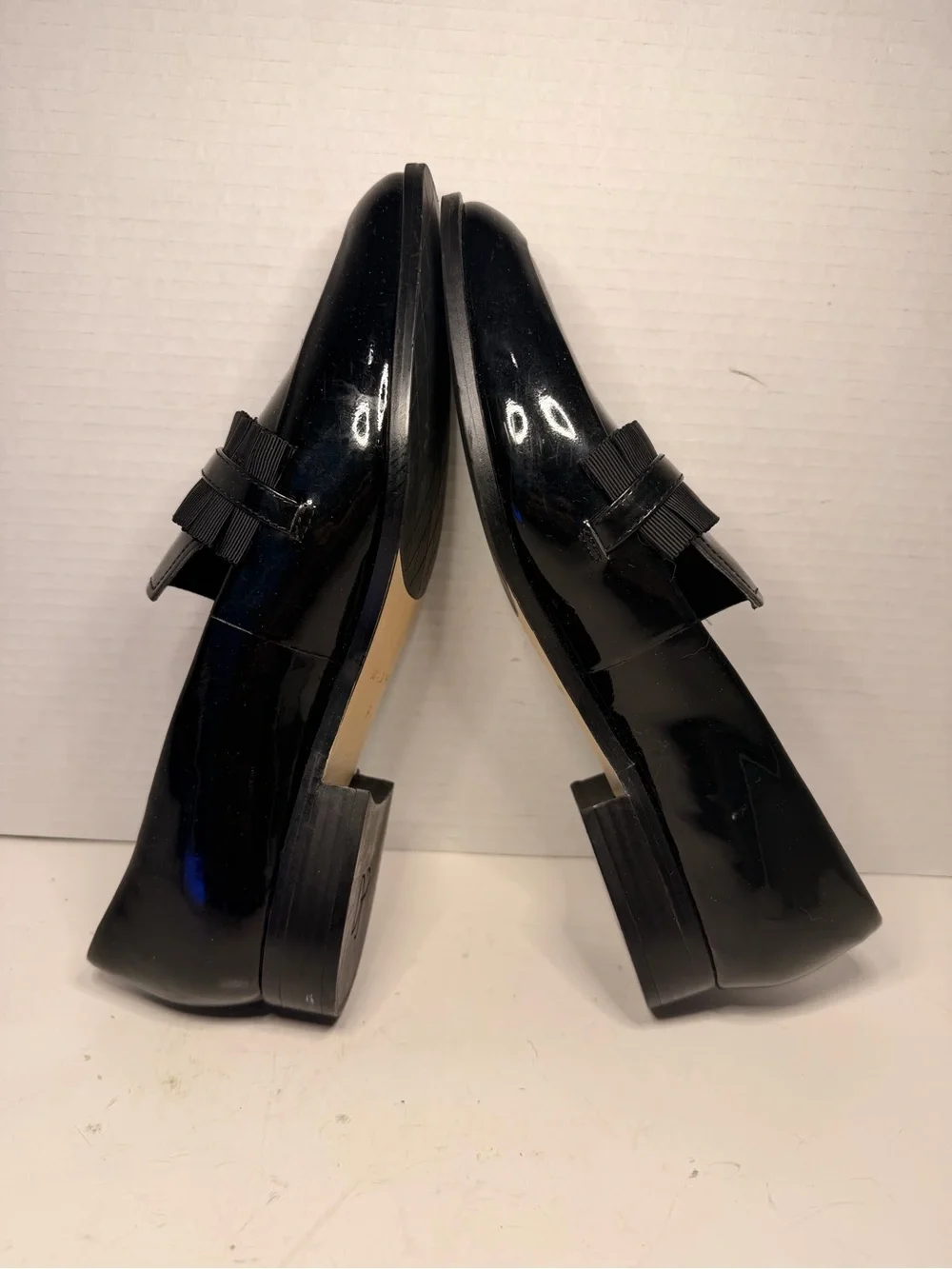 Donald Pliner Halia Patent Leather Ruffle Loafers Size 9